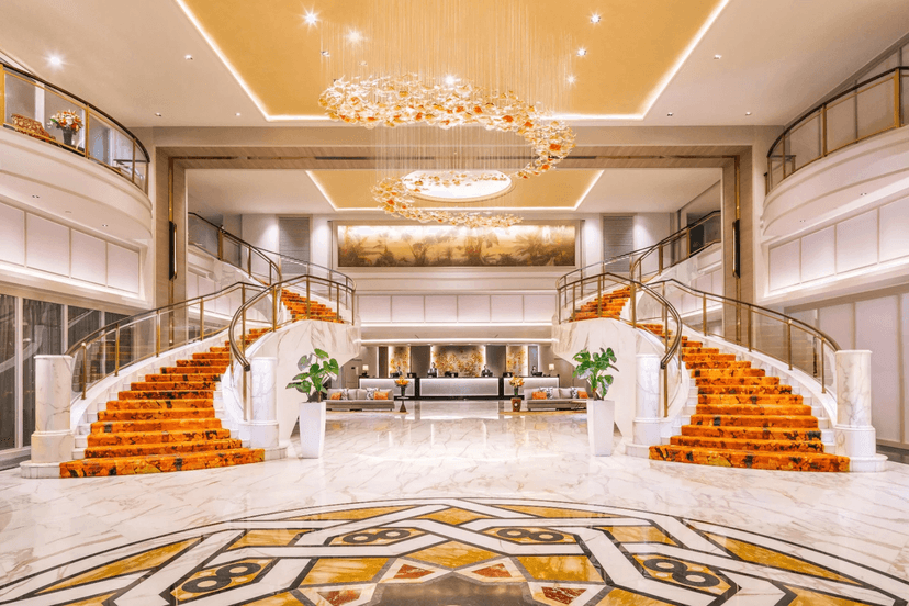 Royal Plaza on Scotts lobby